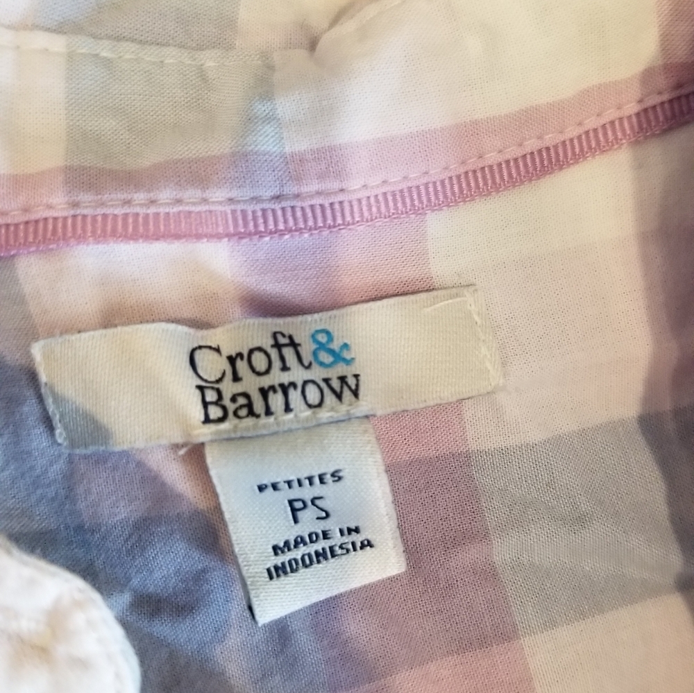 Plaid button down top - Picture 2 of 3